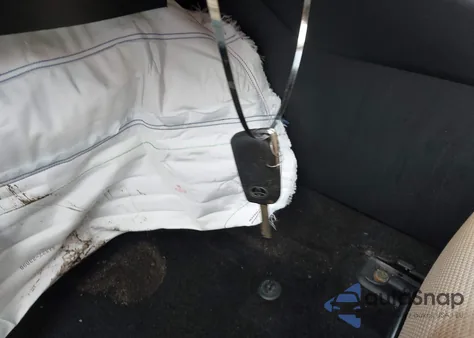 2019 Toyota Rav4 Le из США, поврежденный, VIN JTMK1RFV0KJ006388